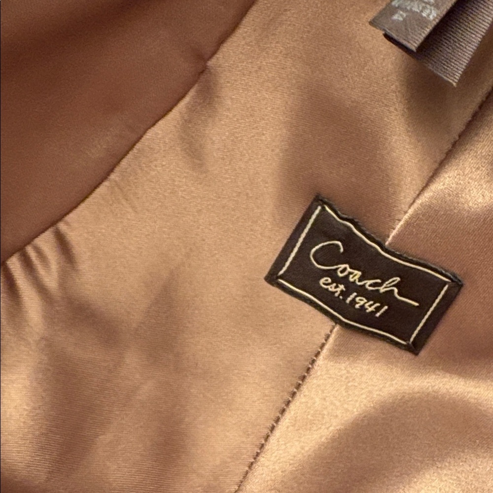 Coach Signature Karee Newsboy Cap with patent leather accent Leather Strap - Picture 8 of 8
